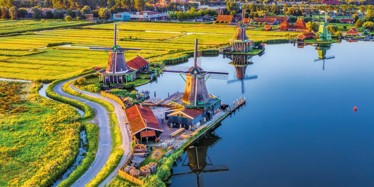  © Boris Stroujko - stock.adobe.com