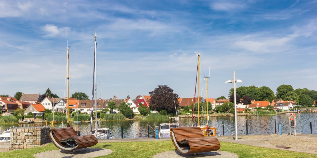  &copy; venemama - stock.adobe.com