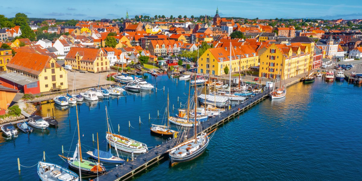  &copy; dudlajzov - stock.adobe.com