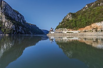Eisernes Tor - Donau am Kloster Mraconia © porojnicu-fotolia.com