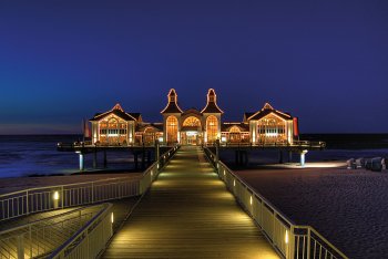 Seebrücke Sellin bei Nacht © Markus Gössing-fotolia.com
