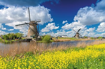 Windmühlen in Kinderdijk © jovannig-fotolia.com