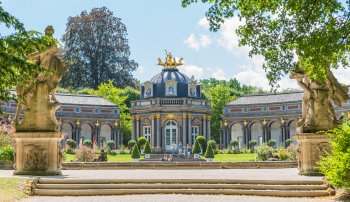 Eremitage Bayreuth  - Neues Schloss © schulzfoto - stock.adobe.com