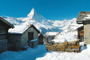 Blick auf das verschneite Matterhorn © Wallis Tourismus