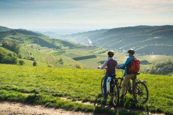 Fahrradfahrer im Kaiserstuhl © DZT/Francesco Carivillano