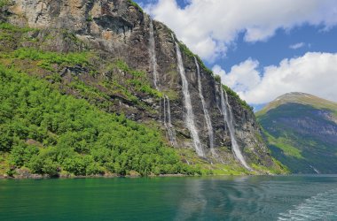  &copy; leochen66 - stock.adobe.com