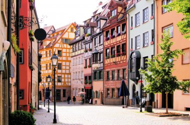  &copy; Jenifoto-Fotolia.com