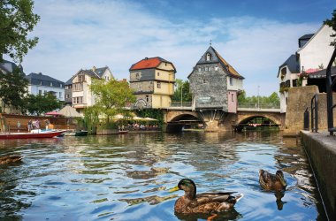  © Petair - stock.adobe.com