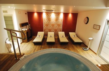  &copy; Iseolago Hotel