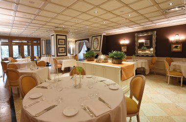  &copy; Iseolago Hotel