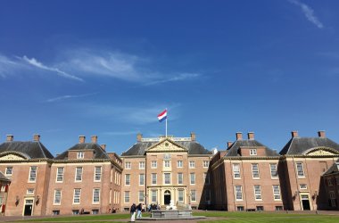  &copy; April Wong - stock.adobe.com