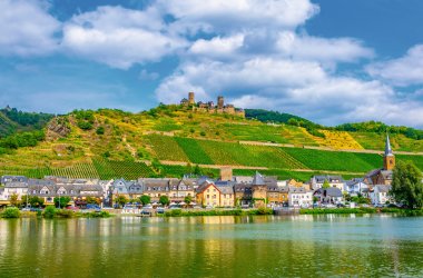  &copy; dudlajzov - stock.adobe.com