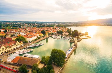  &copy; nullplus - stock.adobe.com