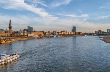  &copy; Simon - stock.adobe.com