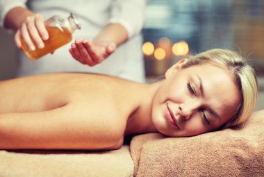 Massage &copy; Syda Productions-fotolia.com