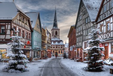 Lohr am Main im Winter © Berthold - stock.adobe.com