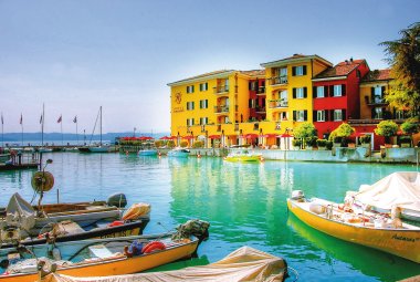 Am Hafen von Sirmione © pixabay.com/kordi_vahle