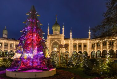 Weihnachtsmarkt im Tivoli &copy; Kurt Nielsen - stock.adobe.com