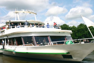 MS Warsteiner Admiral © Germania Schifffahrtsgesellschaft